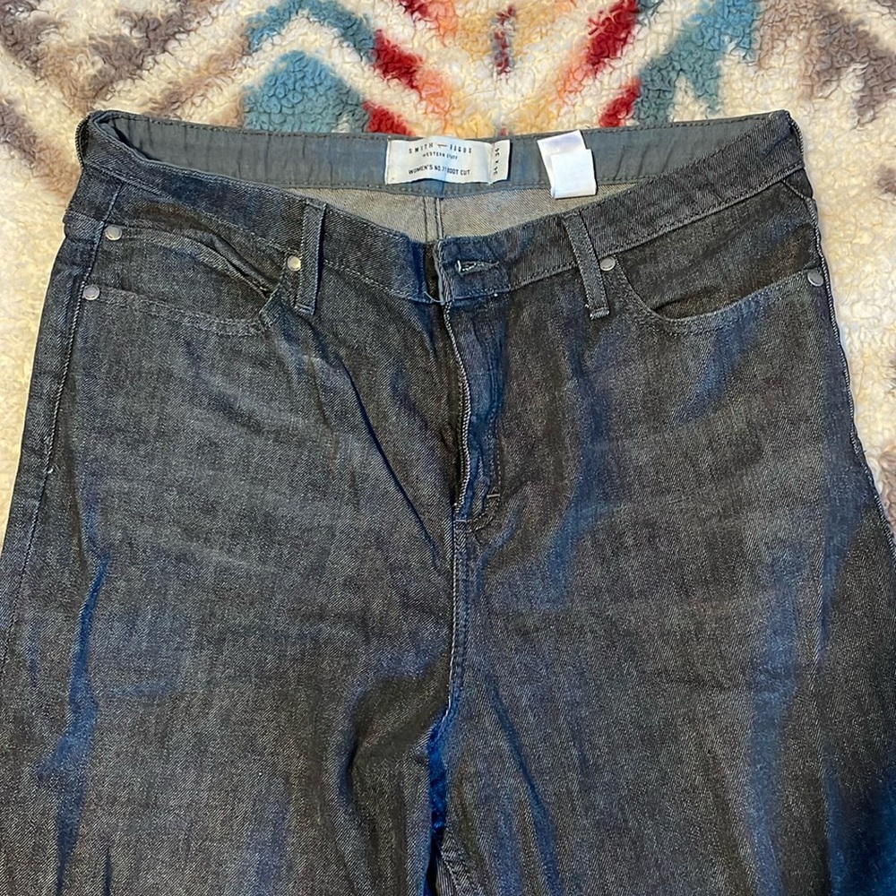 Worn 1 time, brand new no tags too big for me!